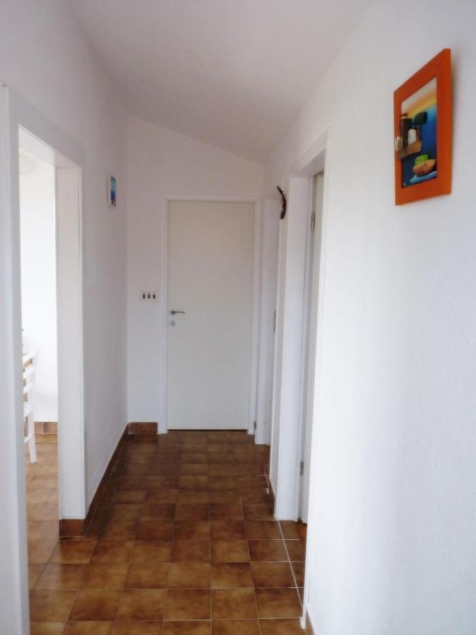 Apartment Zeljko Maslinica Exterior foto